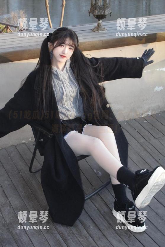 51吃瓜ccgg官网：我的收藏夹，满满都是流言蜚语！