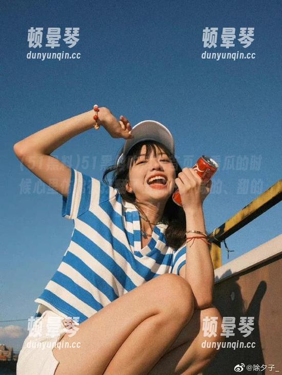 51黑料吃瓜网首页，看瓜的时候心里仿佛在打翻了五味瓶，咸的、甜的都来了！