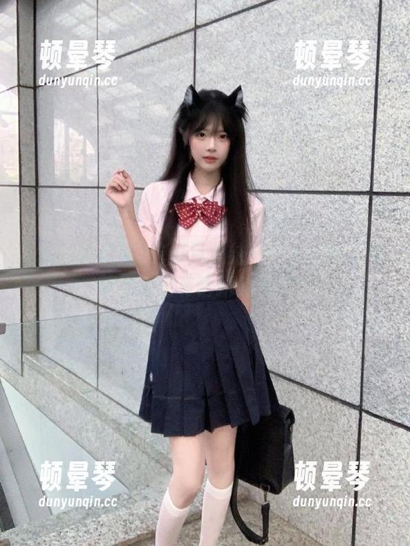 人人吃瓜网 吃瓜党集结——人人吃瓜网苹果版上有啥新鲜事儿?