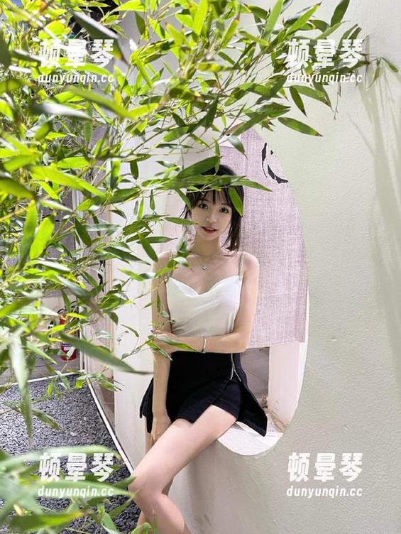 首页这个设计，能不能换换，感觉我好像在${黑料不打烊}蹲了个午觉！