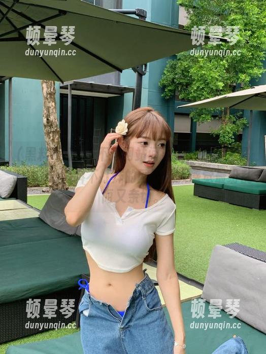 不同网站间滑来滑去，还是166.su黑料不打烊的网页让人感觉最纷乱而又亲切。