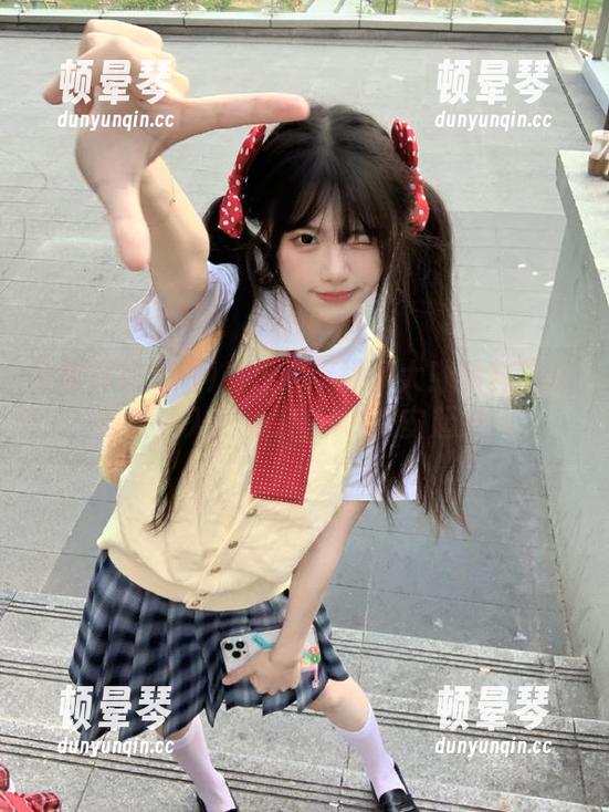 看热闹不嫌事大！黑料吃瓜网快速入口，轻松APK安起来！