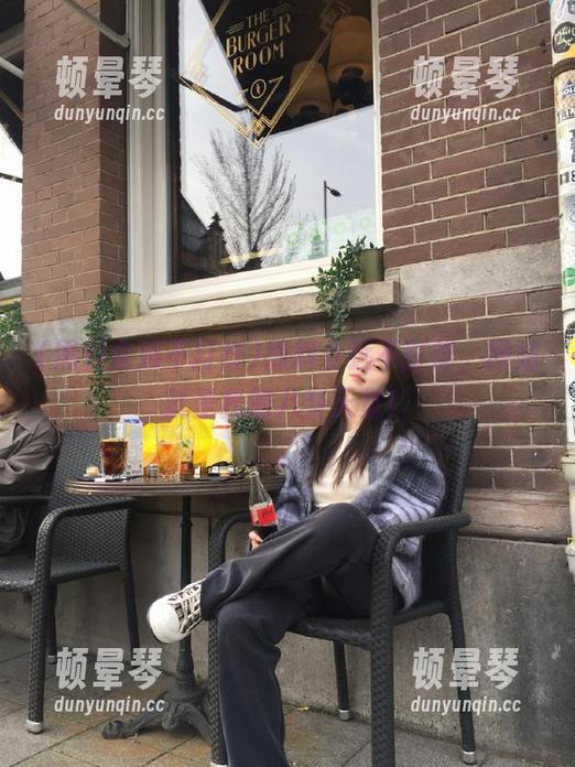 黑料永远不打烊，网站就是我的八卦天堂！