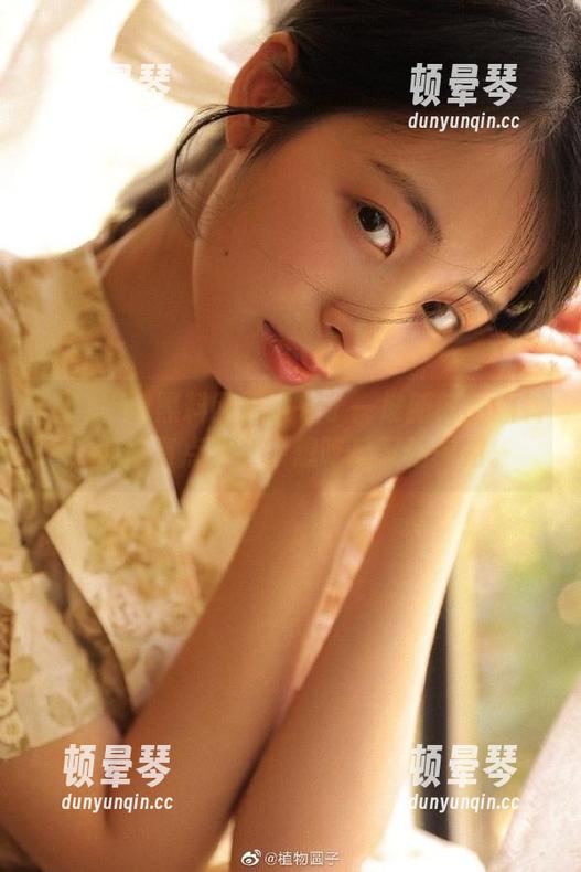 黑料网又发布了一堆新鲜的黑料，心情有点复杂，想吃瓜又怕中招。